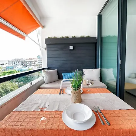 Estudio Con Terraza Vista Mar Ii شقة *